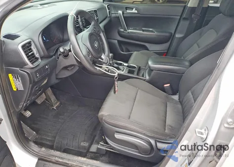 2017 Kia Sportage Lx z USA, uszkodzony, nr VIN KNDPMCAC6H7068206